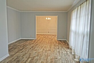 209 Winthrop Dr SW in Huntsville, AL - Building Photo - Building Photo