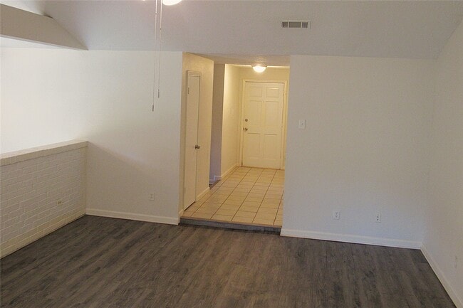 property at 18831 Droitwich Dr