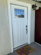 6517 Gazette Ave in Los Angeles, CA - Building Photo - Building Photo