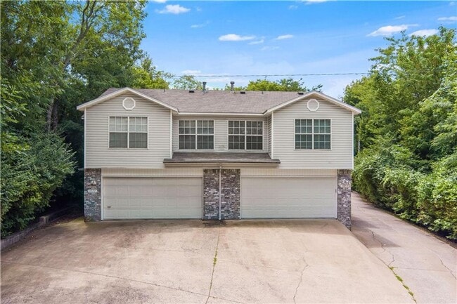 property at 1477 Gregg St