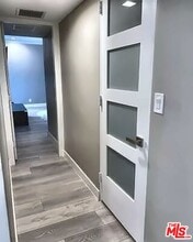 1333 S Beverly Glen Blvd in Los Angeles, CA - Building Photo - Building Photo