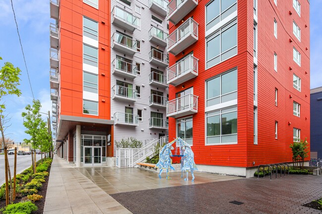 900 Rainier