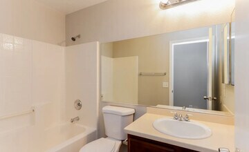 7354 Tamoshanter Way in Sacramento, CA - Building Photo - Building Photo