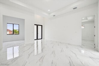 1436 Graham Cir in Lehigh Acres, FL - Foto de edificio - Building Photo