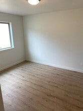 198 SW Maricopa Dr in Bend, OR - Foto de edificio - Building Photo