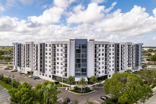 Metropolitan Coral Springs in Coral Springs, FL - Building Photo