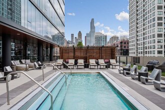 815 N Cleveland Ave in Chicago, IL - Building Photo - Building Photo