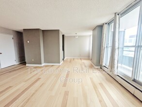13910 Stony Plain Rd in Edmonton, AB - Building Photo - Building Photo