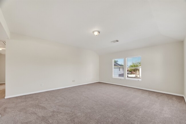 property at 2708 Calico Creek Ln