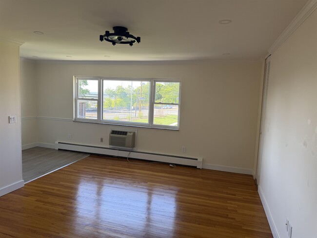 100 Bergen Blvd in Fairview, NJ - Building Photo - Building Photo