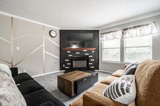11849 Wapiti Way in Noblesville, IN - Building Photo - Building Photo