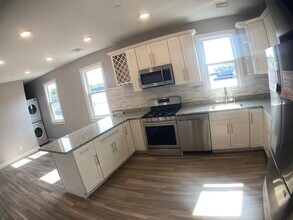 17 Harvard Ter, Unit 2 in Boston, MA - Building Photo - Building Photo