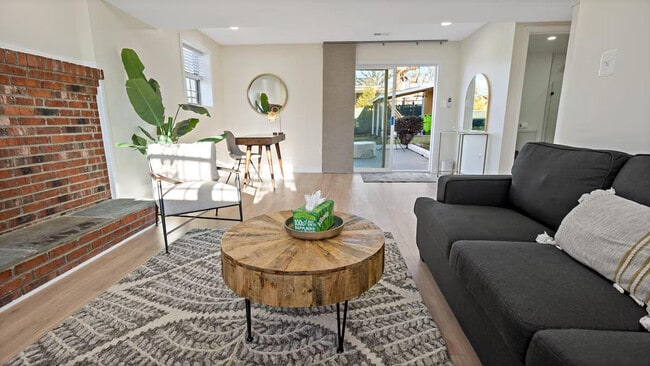 228 Maryland Park Dr