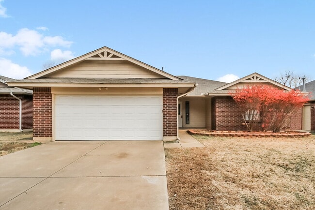 property at 16 N Greengate Dr