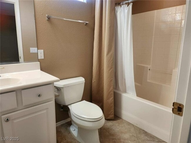 2934 Maffie St in Henderson, NV - Building Photo - Building Photo