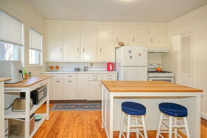 367 Bishop St-Unit -1 in Framingham, MA - Building Photo