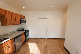 100 Seaver St, Unit 12B in Boston, MA - Building Photo - Building Photo