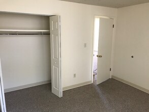 181 Main St-Unit -4 in Whitesboro, NY - Building Photo - Building Photo