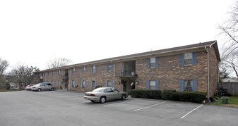 Conner Apartments in Knoxville, TN - Building Photo