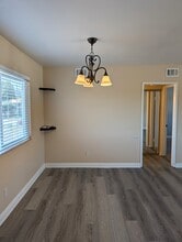 31732 Ridge Rte Rd in Castaic, CA - Building Photo - Building Photo