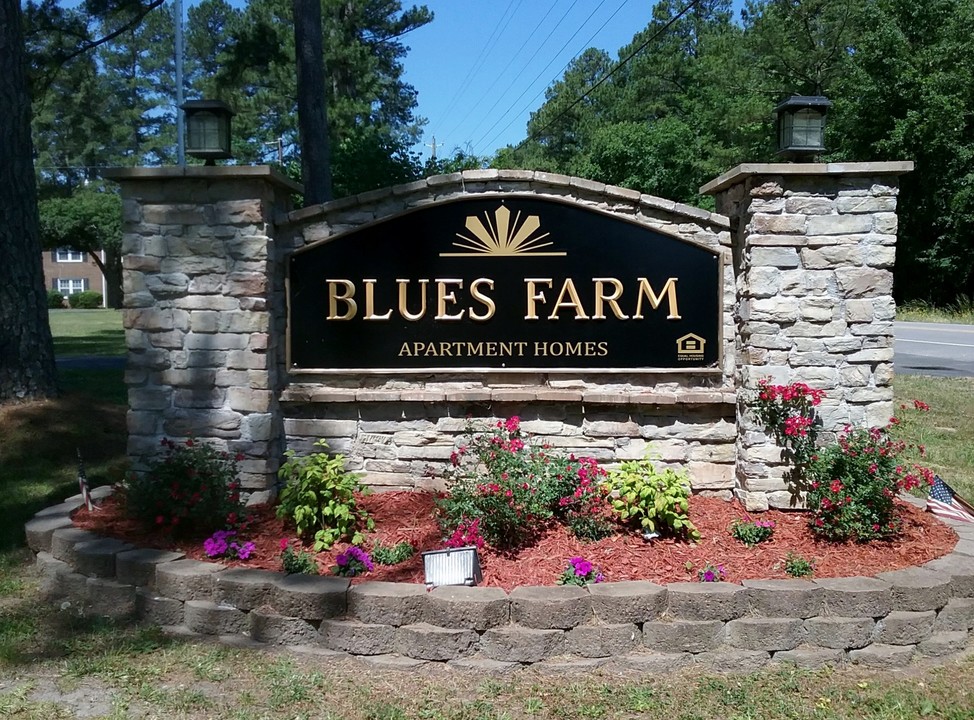 Blues Farm Apartments in Laurinburg, NC - Foto de edificio