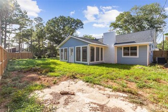 500 Shirleen Dr in Seabrook, TX - Building Photo - Building Photo