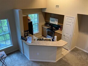 5581 Rosehill Rd, Unit 205 in Sarasota, FL - Building Photo - Building Photo