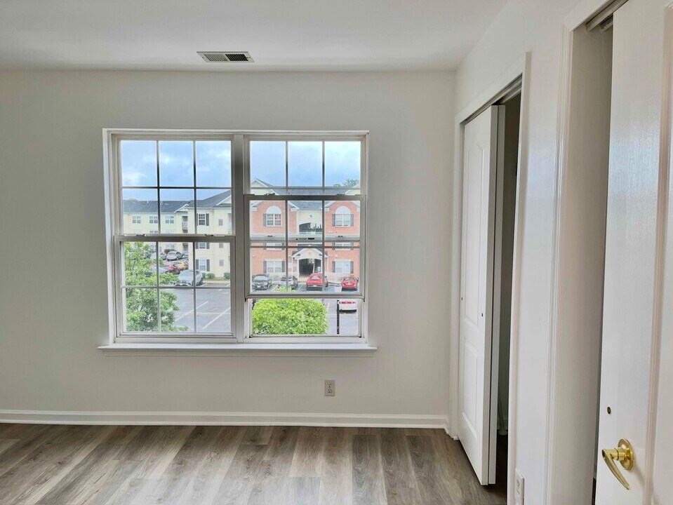 733 Cedar Ct in New Brunswick, NJ - Building Photo
