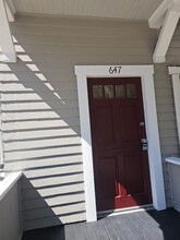 647 W 4th St, Unit 647 in Long Beach, CA - Building Photo - Building Photo