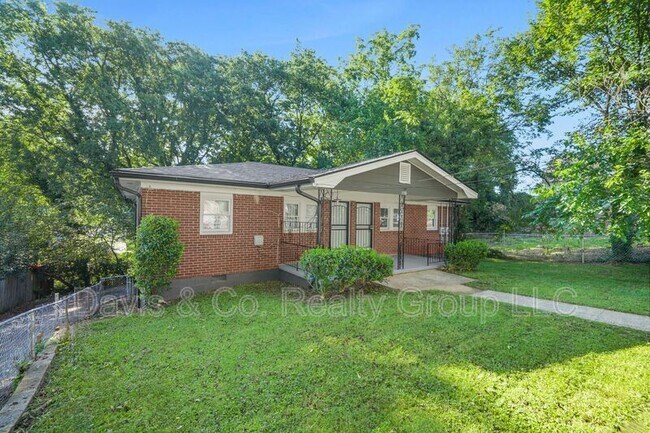 1156 Hubbard St SW in Atlanta, GA - Foto de edificio - Building Photo