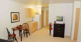 Holiday Maple Suites in Dover, NH - Foto de edificio - Interior Photo