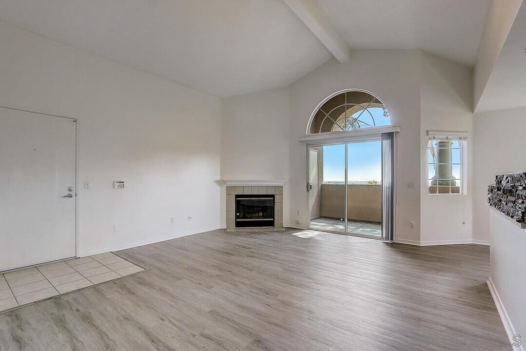 17161 Alva Rd in San Diego, CA - Building Photo