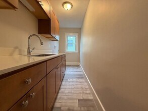 1301 Main St, Unit 2 in Worcester, MA - Building Photo - Building Photo