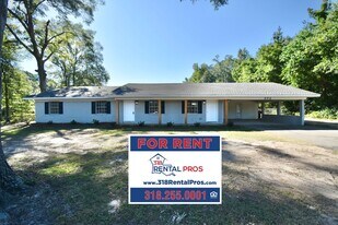 402 E Kentucky Ave in Ruston, LA - Building Photo