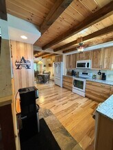 14 Bear Point Rd in Meredith, NH - Building Photo - Building Photo