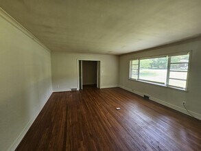 7604 Shady Ln in Charlotte, NC - Building Photo - Building Photo