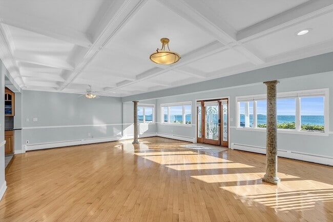 658 Revere Beach Blvd, Unit 1 in Revere, MA - Building Photo - Building Photo