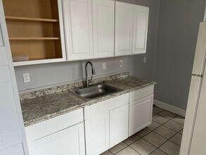 318 Ardmore Ave in Trenton, NJ - Building Photo - Building Photo