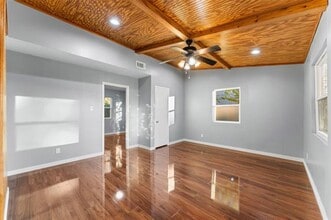 916 Wilkinson Dr in Mesquite, TX - Building Photo - Building Photo