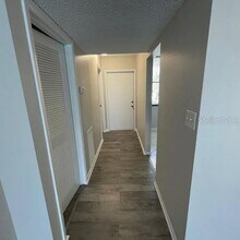 1964 Laughing Gull Ln in Clearwater, FL - Building Photo - Building Photo