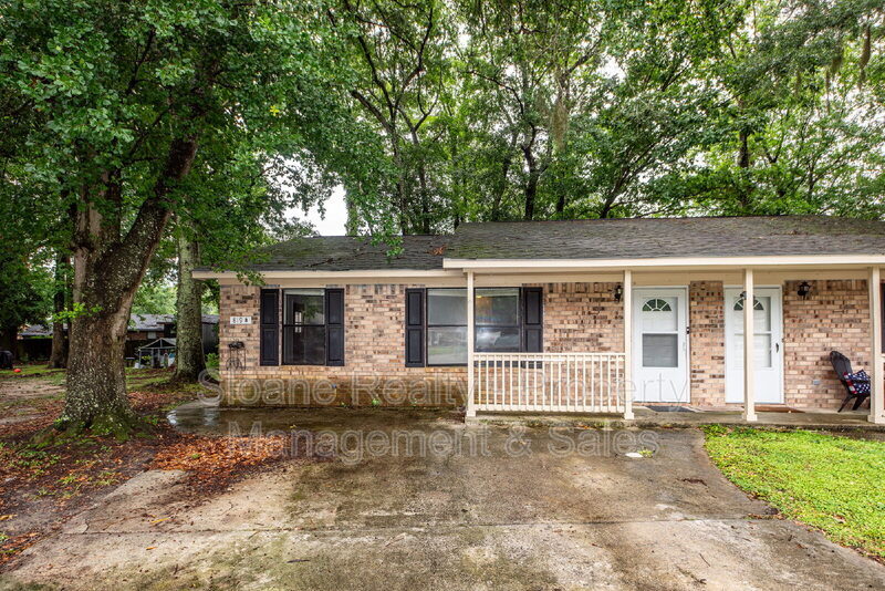 819 Sandpiper Dr in Ladson, SC - Building Photo
