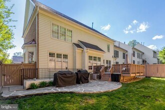 5231 Winter View Dr in Alexandria, VA - Building Photo - Building Photo