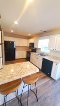 312 S Tree Ct in Newport, NC - Building Photo - Building Photo