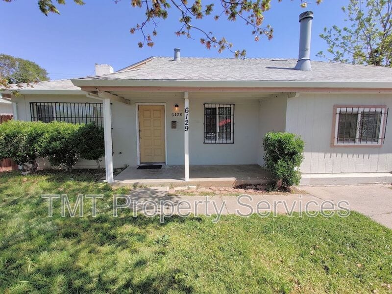 6129 Leola Way in Sacramento, CA - Building Photo