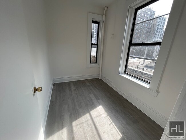 First Avenue in New York, NY - Building Photo - Building Photo