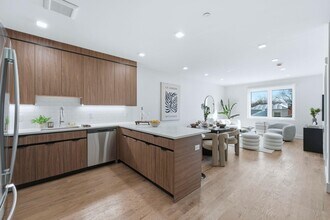 8404 4th Ave in North Bergen, NJ - Building Photo - Building Photo