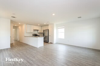 8323 Piedra Medina in San Antonio, TX - Foto de edificio - Building Photo