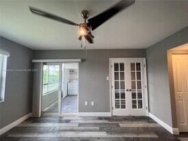2803 N Oakland Forest Dr in Oakland Park, FL - Building Photo