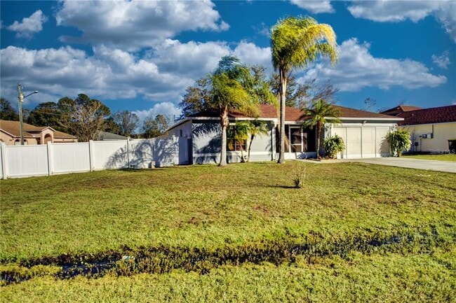 1444 Swift Ct in Poinciana, FL - Building Photo - Building Photo