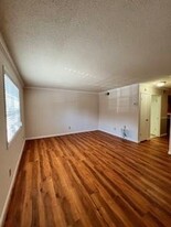 6900 Roswell Rd NE in Sandy Springs, GA - Building Photo - Building Photo